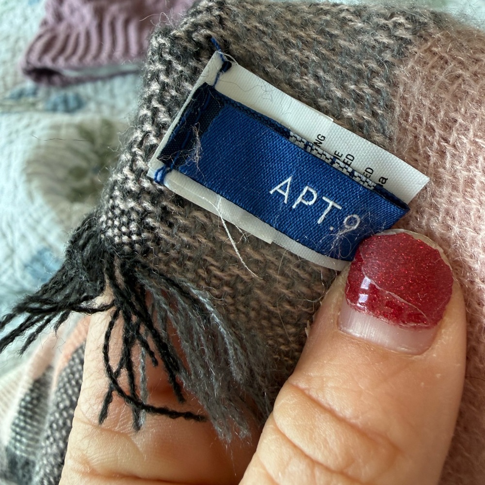 Apt. 9 Pink and Gray Knit Scarf